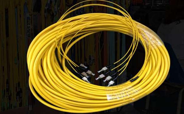怀柔区欧孚室内48芯单模束状光缆特点 单元式束状光缆优势有什么