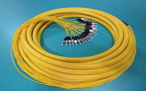 鹤壁市分支光缆如何选择固定连接和活动连接